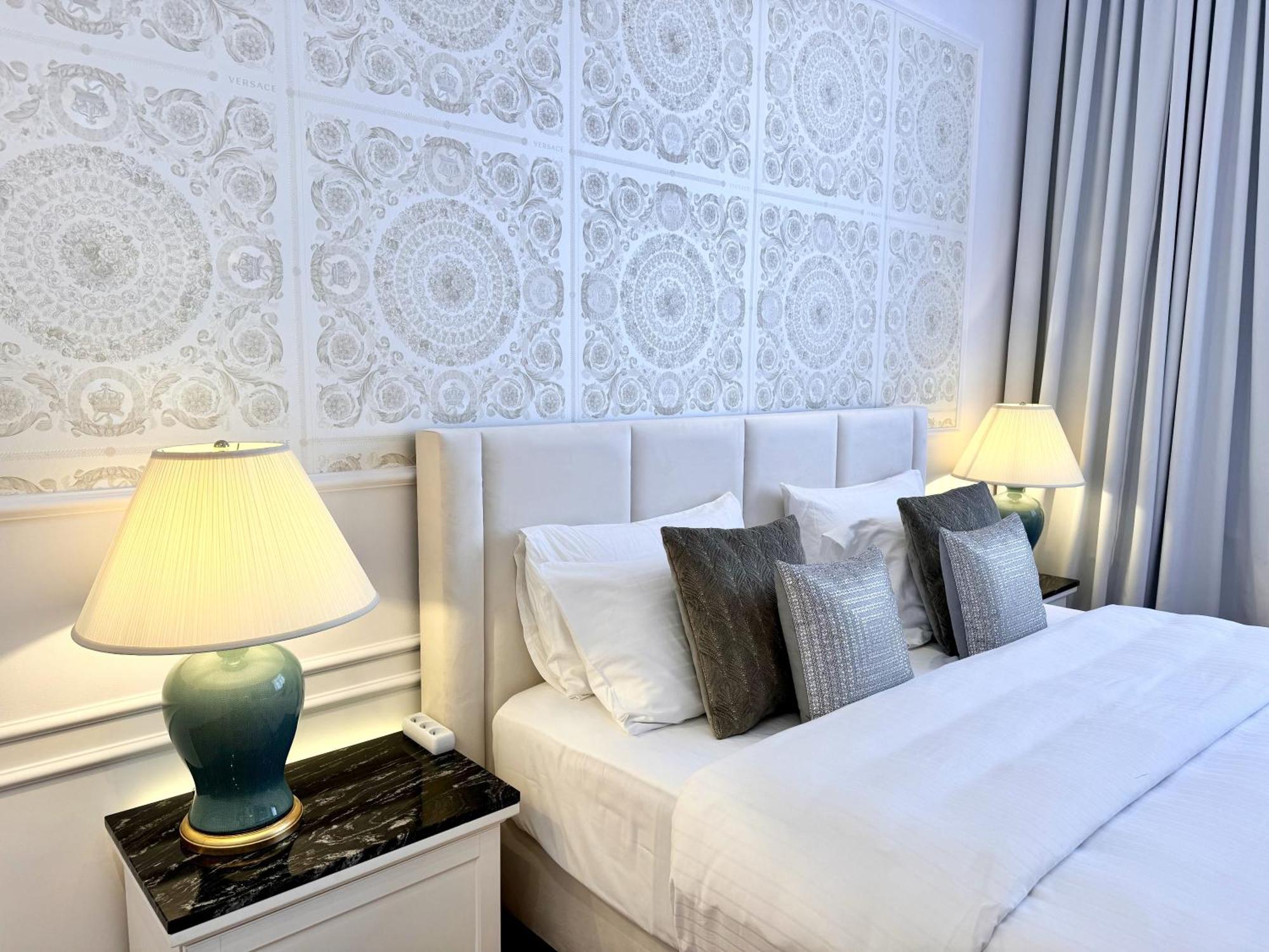 Mondrian Luxury Suites & Apartments Old Town Warschau Kamer foto